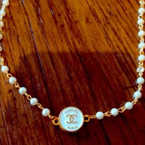 Chanel pearl choker